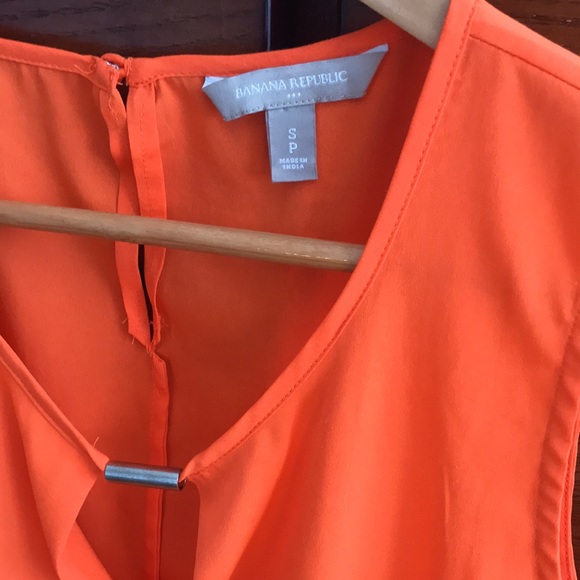 Banana Republic Polyester Semi Sheer Orange Keyhole Sleeveless Tank, Size Small - Picture 3 of 9